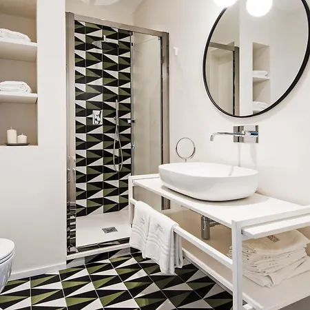 Deluxe In Via Toledo Apartment