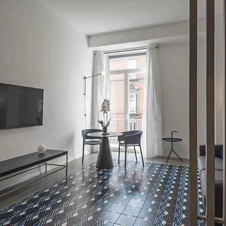 Deluxe In Via Toledo Apartment