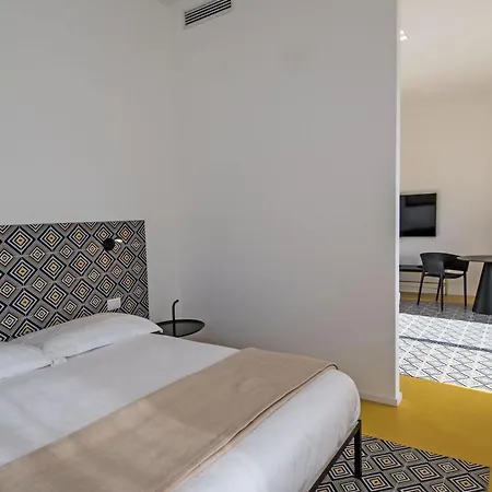 Deluxe In Via Toledo *