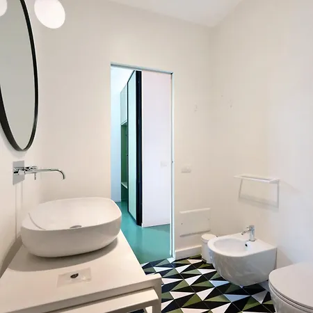 Deluxe In Via Toledo Apartamento